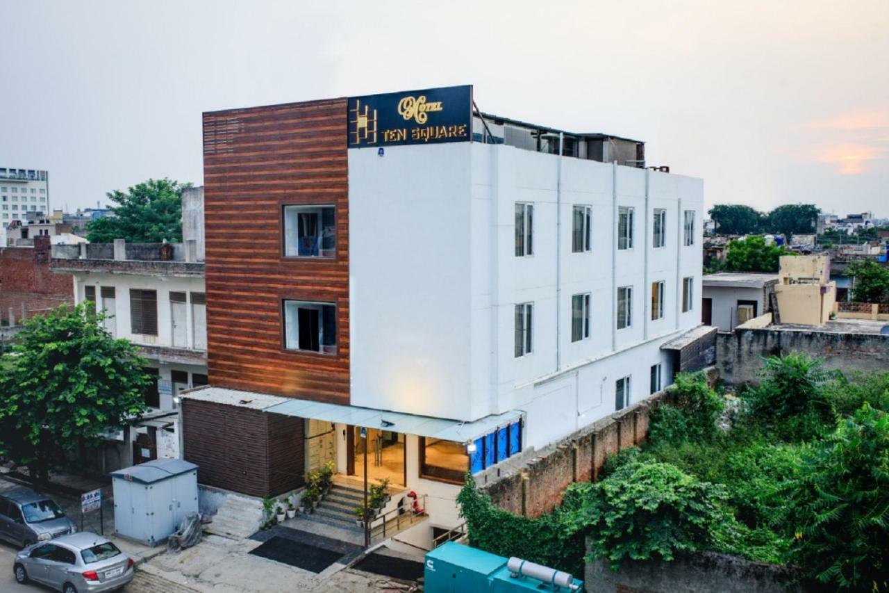 ホテル ［タージガンジ］一軒家（400m²）｜ 21ベッドルーム／21バスルーム アーグラ エクステリア 写真