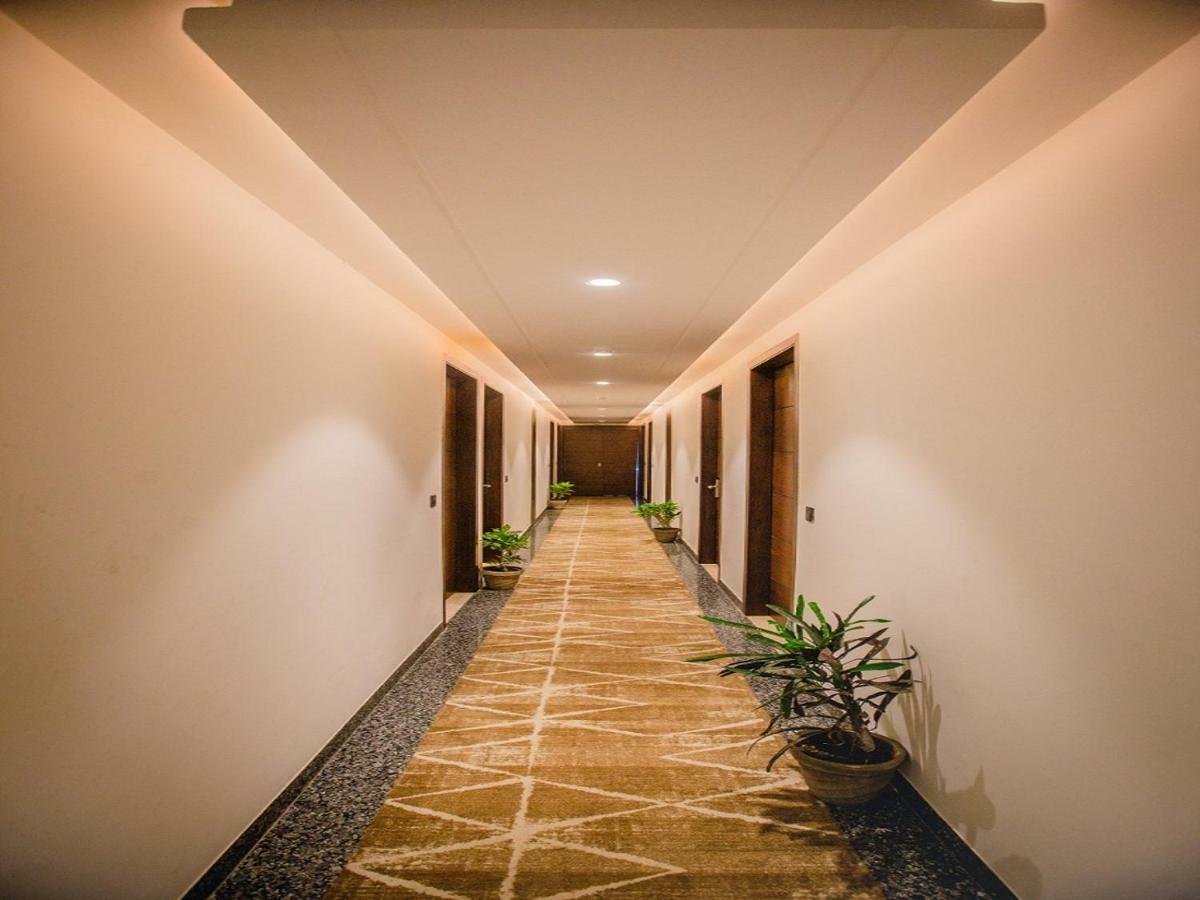 ホテル ［タージガンジ］一軒家（400m²）｜ 21ベッドルーム／21バスルーム アーグラ エクステリア 写真
